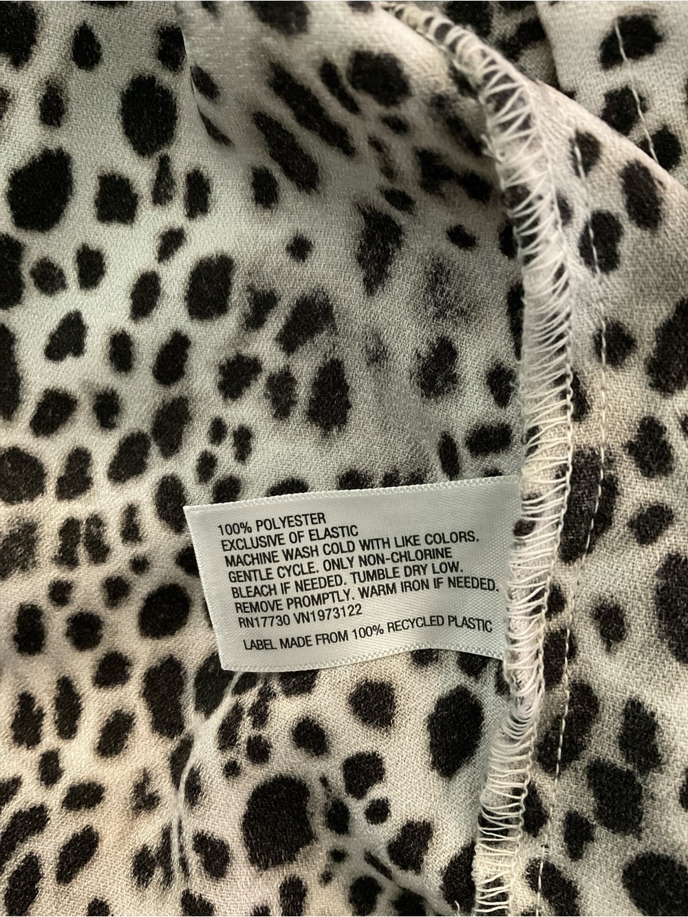 A New Day XL Animal Print Tie Neck Long Sleeve Blouse Lightweight Polyester A21 - Picture 6 of 6